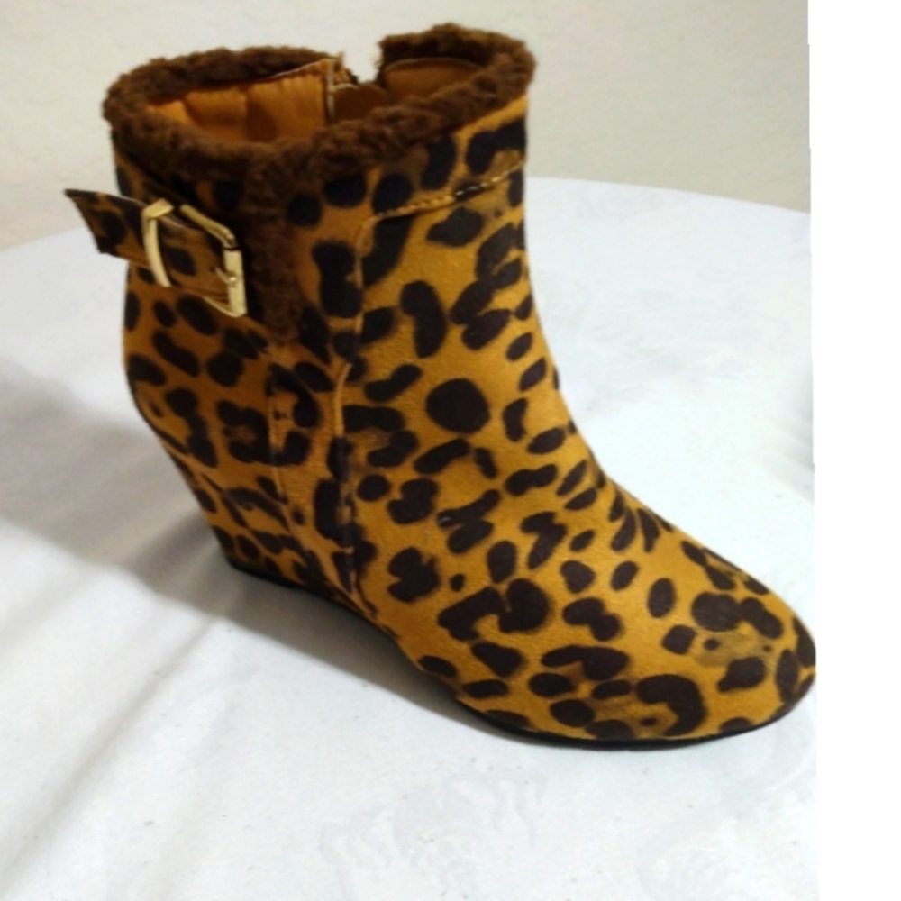 BELLE MARIE LEOPARD ankle wedge boots